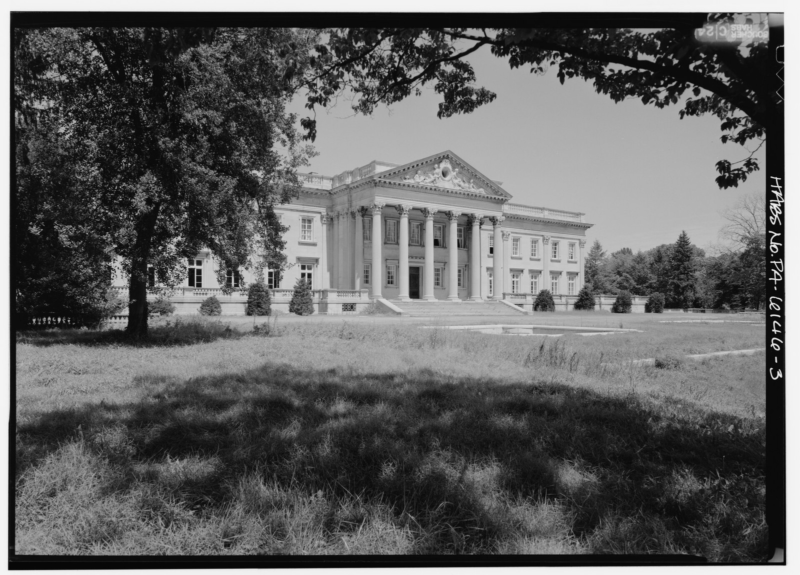 Historic American Buildings Survey view of Lynnewood Hall's long limestone façade